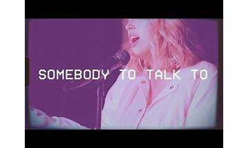 Somebody to Talk To en Lyrics [Elli Moore]