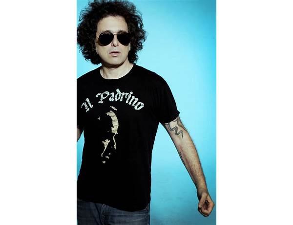 Artist: Andrés Calamaro, musical term