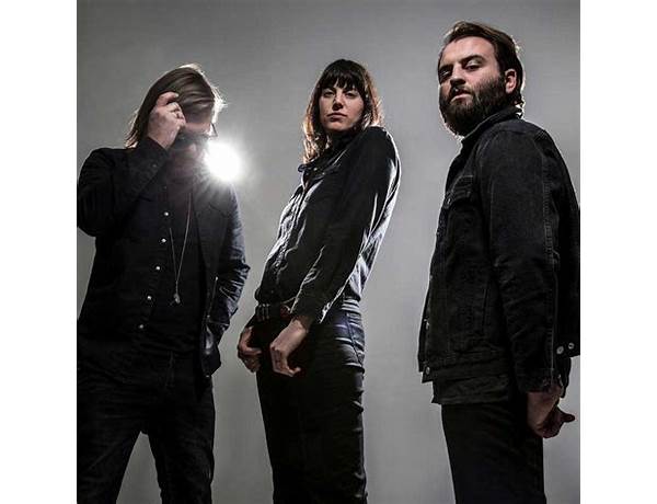 Artist: Band Of Skulls, musical term