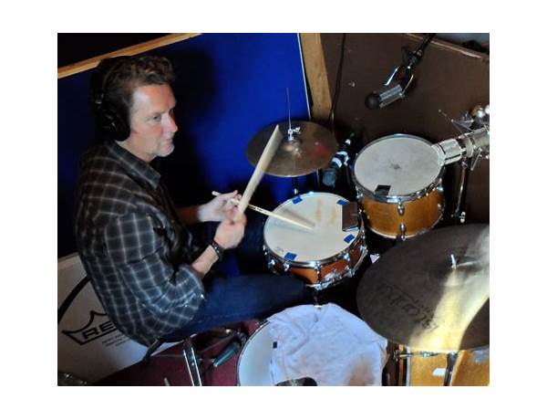 Drums: Matt Chamberlain, musical term