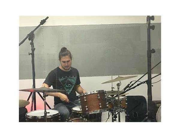 Drums: Niklas Herzog, musical term