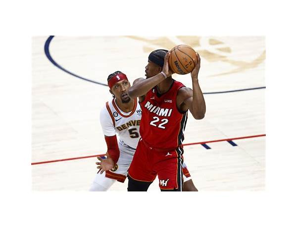 Jimmy Butler Delivers Message To Heat Teammates From The Beach