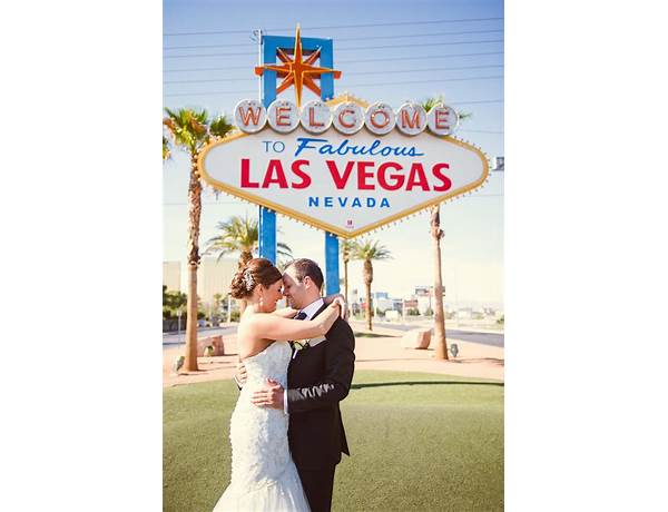 Las Vegas Wedding en Lyrics [UK Subs]