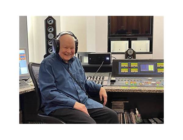 Mastering Engineer: Bob Ludwig, musical term