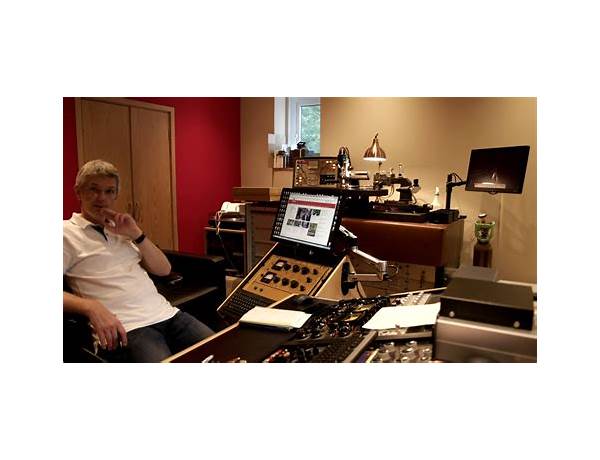 Mastering Engineer: Miles Showell, musical term