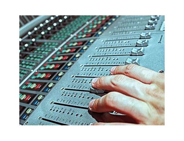 Mixing Engineer Assistant: Paul Carr, musical term