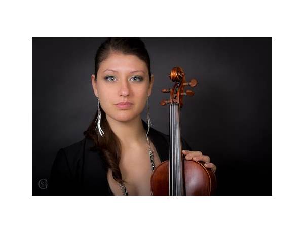 Violin: Emilie Livernois-Desroches, musical term