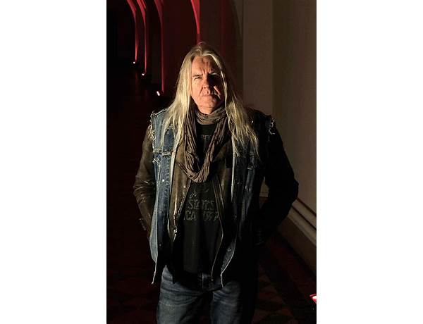 Written: Biff Byford, musical term