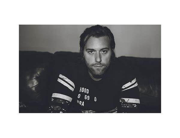 Written: Sebastian Ingrosso, musical term