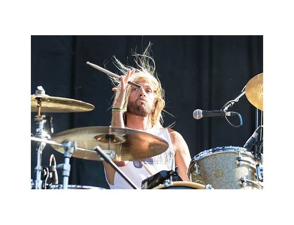 Written: Taylor Hawkins, musical term