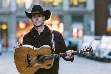 Corb Lund