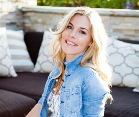 Jennifer Paige