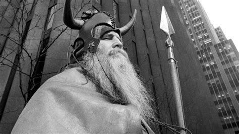 Behold lyrics [Moondog]