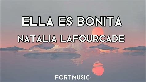 Ella Es Bonita lyrics [Natalia Lafourcade]