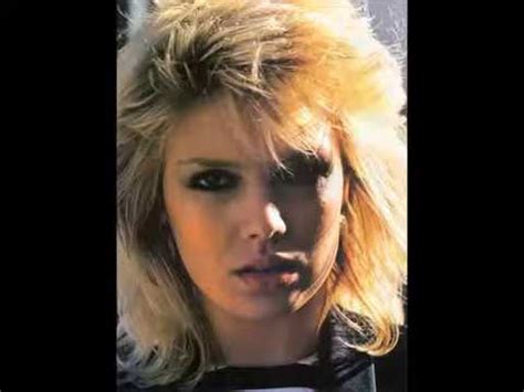 Turn It On lyrics [Kim Wilde]