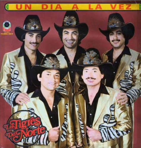 Un Día a la Vez lyrics [Los Tigres Del Norte]